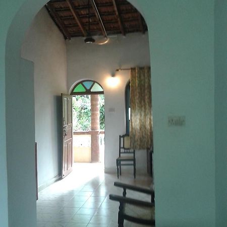 Astoria Hotel Parra Екстериор снимка